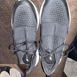 Fabletics sneakers size 6.5 women’s (black)